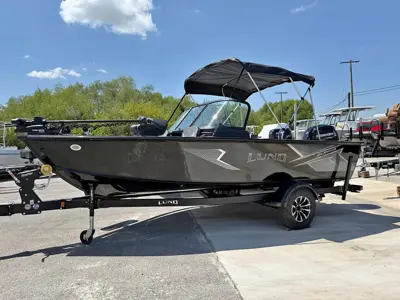 2027 Lund 1800 Adventure Sport 115hp fish and ski boat
