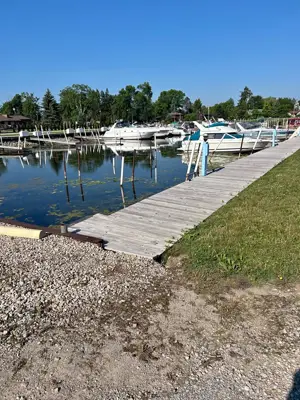 Boat Slip Augres