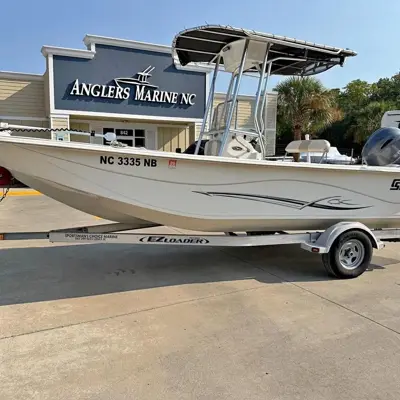 2015 Carolina Skiff 218 DLV center console