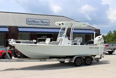 2019 SEA PRO 228 bay
