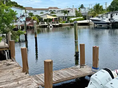 Pompano Beach Dock Slip for Rent - 28 Foot Boat Max, Protected, 1 Fixed Bridge (14ft)