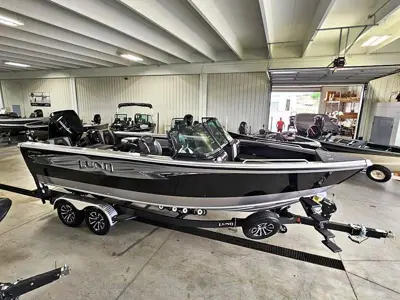 2026 Lund 2275 Baron