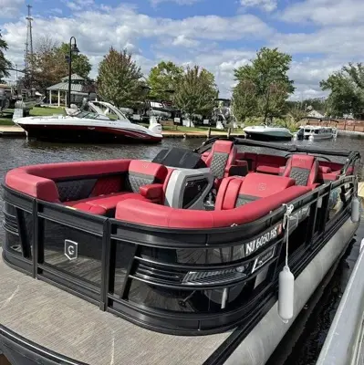 2024 Godfrey Aquapatio 235 ULC