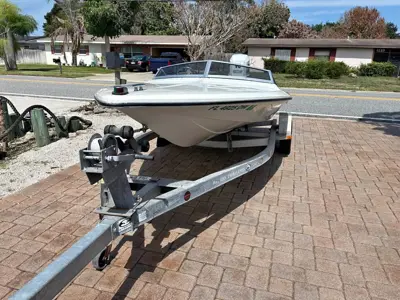 1979 Checkmate 16.5 ft Boat