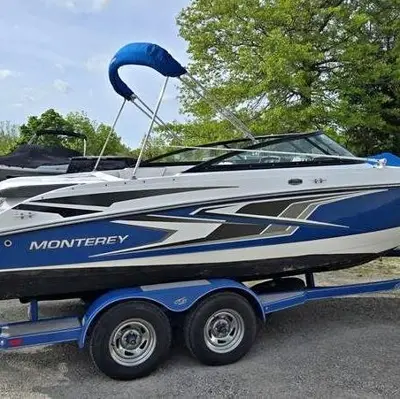 2018 Monterey M-22