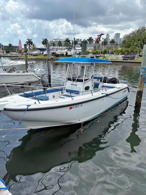 2001 Boston Whaler 26 outrage