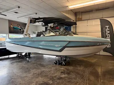 2027 Nautique S25