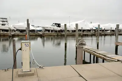 Boat Slip For Rent - Anchorage Yacht Club - 14' Wide