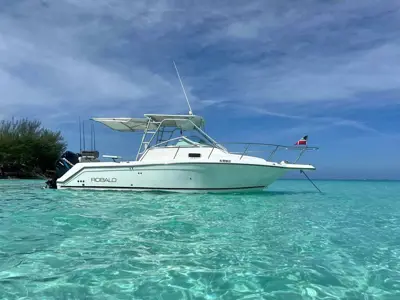 26’ Foot Robalo Boat