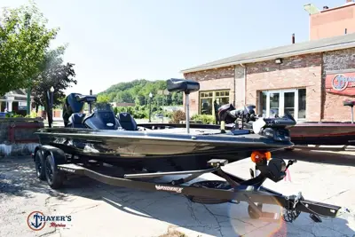2027 Phoenix Bass Boats 720 ZXL
