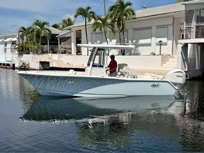 2022 Sea Hunt Ultra 239SE