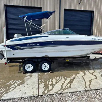 2005 Crownline 240 EX Deck Boat – 24’6” | Freshwater Only | 420 Hours | Trailer Included (sku:10280)