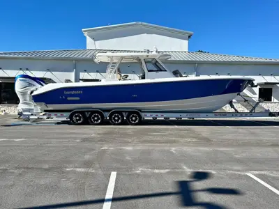 2020 Everglades 395cc