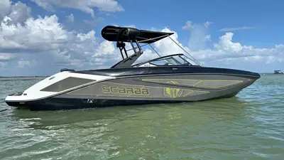 2022 Scarab 255id Premium sound(600HP) boat