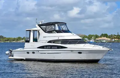 2003 Carver 444