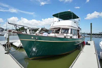 1975 Marine Trader 44