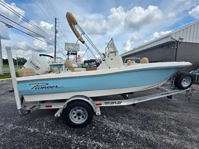 2020 Pioneer 180 Islander