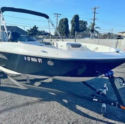 2026 Bayliner element e16