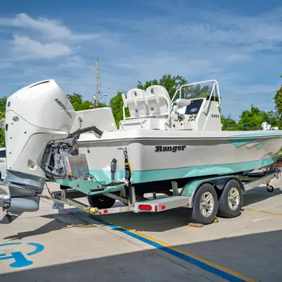 2021 Ranger 2360 Bay (157 hours)