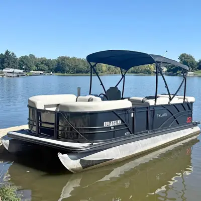 2023 Sylvan Mirage 820 CRS