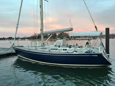 Swan 371 Sailboat - Wooden Interior
