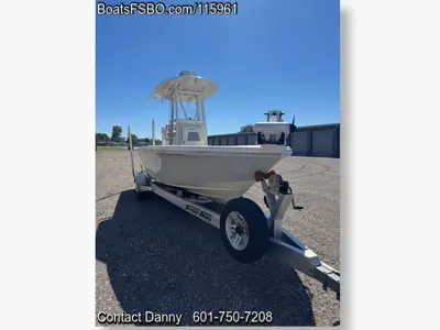 2019 Pathfinder 2500 Hybrid — 25ft