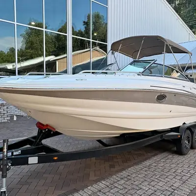 2008 Crownline 252 EX w/ Volvo 5.7