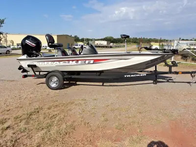 2025 Tracker Pro Team 175