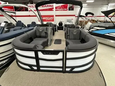 2027 Evotti 523 QL w/ Mercury 300 HP Verado
