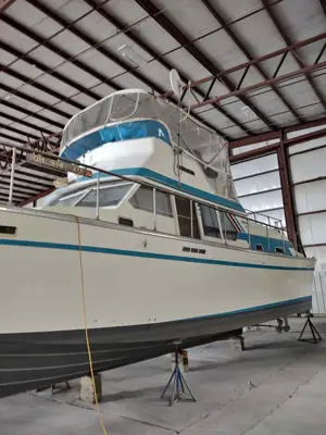 1973 Tollycraft Tri-Cabin 40'
