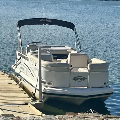 2008 Hurricane fundeck 218re – yamaha 150 4-stroke – trailer – one owner