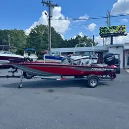 2017 TRACKER PRO TEAM 175 TXW BASS BOAT
