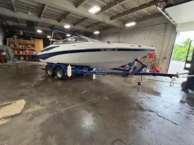2011 Crownline 210