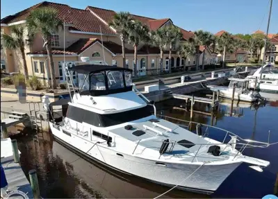 1991 Bayliner 3888