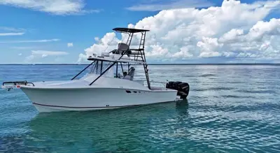 32ft Luhrs Tournament