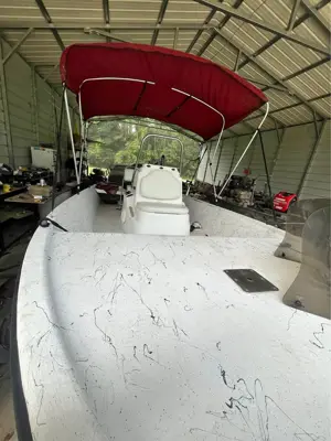 Bay boat