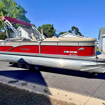 2021 Manitou 24' Tritoon 150 Mercury