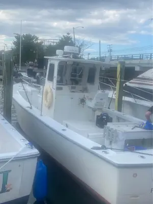 30 ft custom built inboard center console