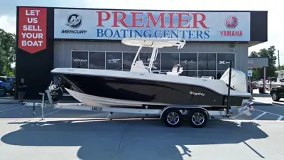 2024 BAYLINER TROPHY CC24