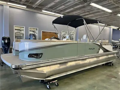 2027 Avalon 2585 LSZ Quad Lounger Shift