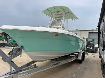 2024 Savannah 2200 deep vee