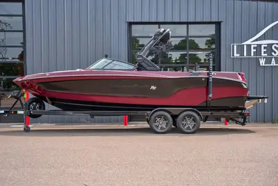 2024 Mastercraft xt25