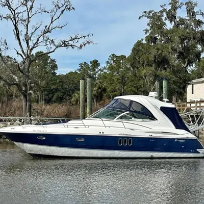 2007 Cruisers Yachts 420 Express