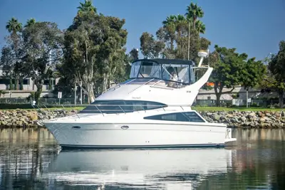 2006 Carver 33 Super Sport