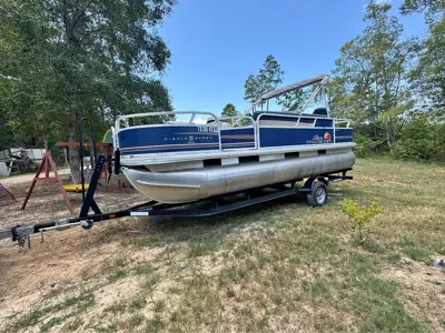 2013 Sun Tracker Fishin’ Barge