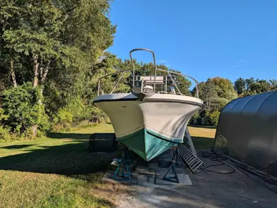 25ft. 1986 Dusky