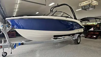 2026 Bayliner V20