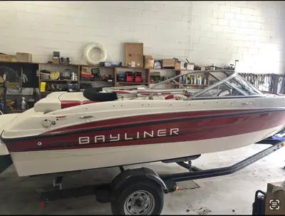 2012 Bayliner 185