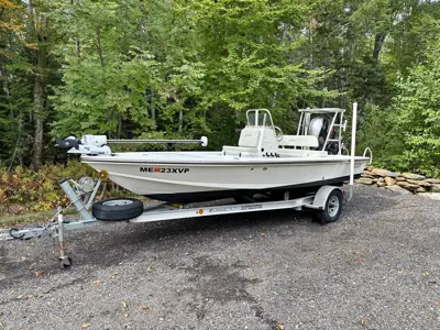 2017 Hewes Redfisher 18