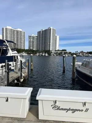Boat Dock For Rent in Aventura, Florida at Waterways Marina